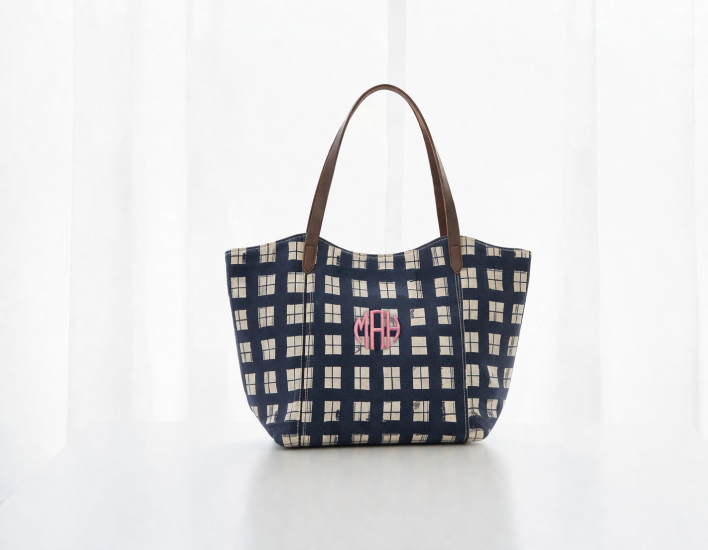 Tulip Canvas Tote – Structured (Personalized Everyday Bag)